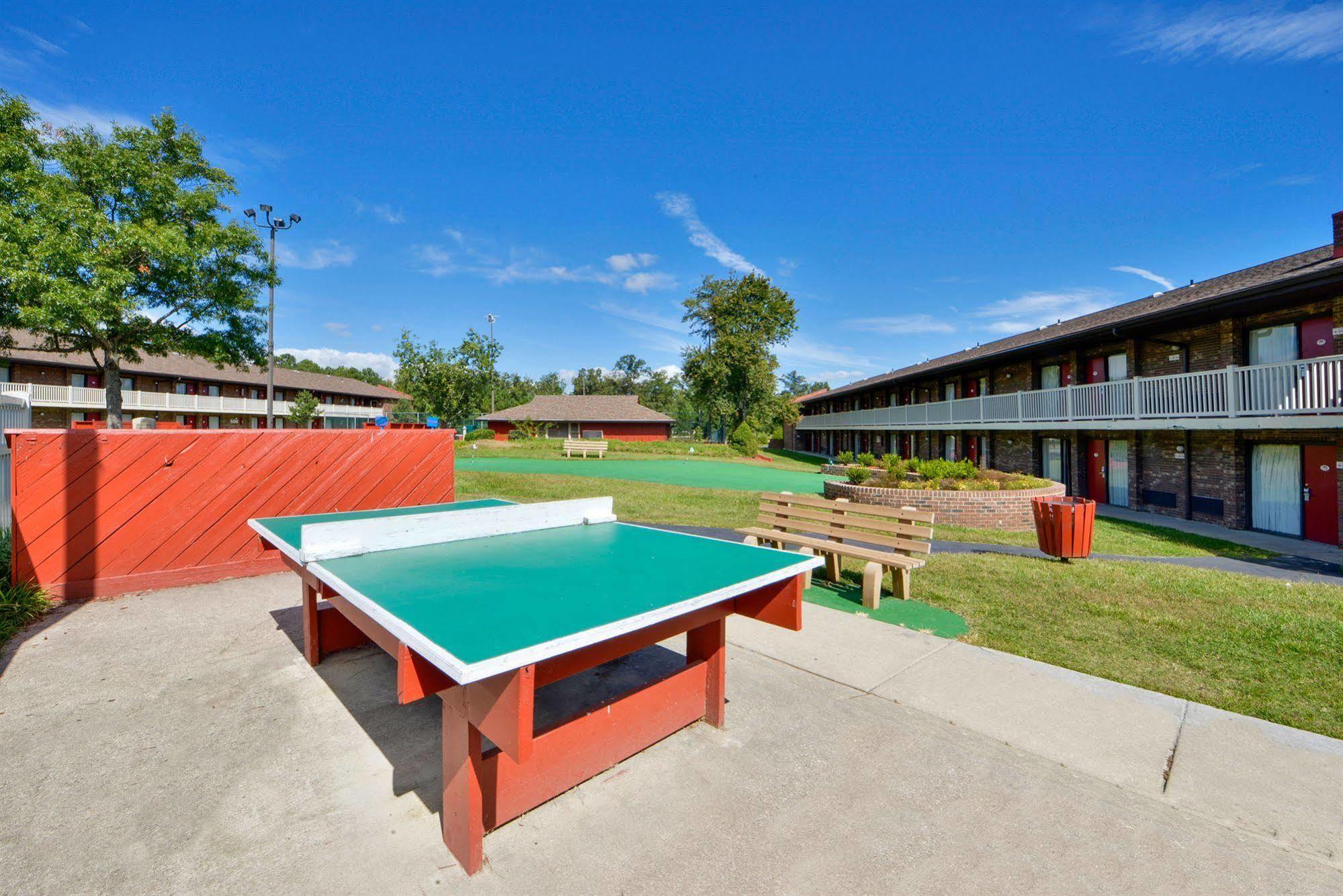 Days Inn By Wyndham Doswell \/ Kings Dominion Area Exterior photo
